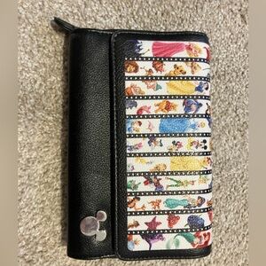 Bradford exchange Disney wallet like new condition